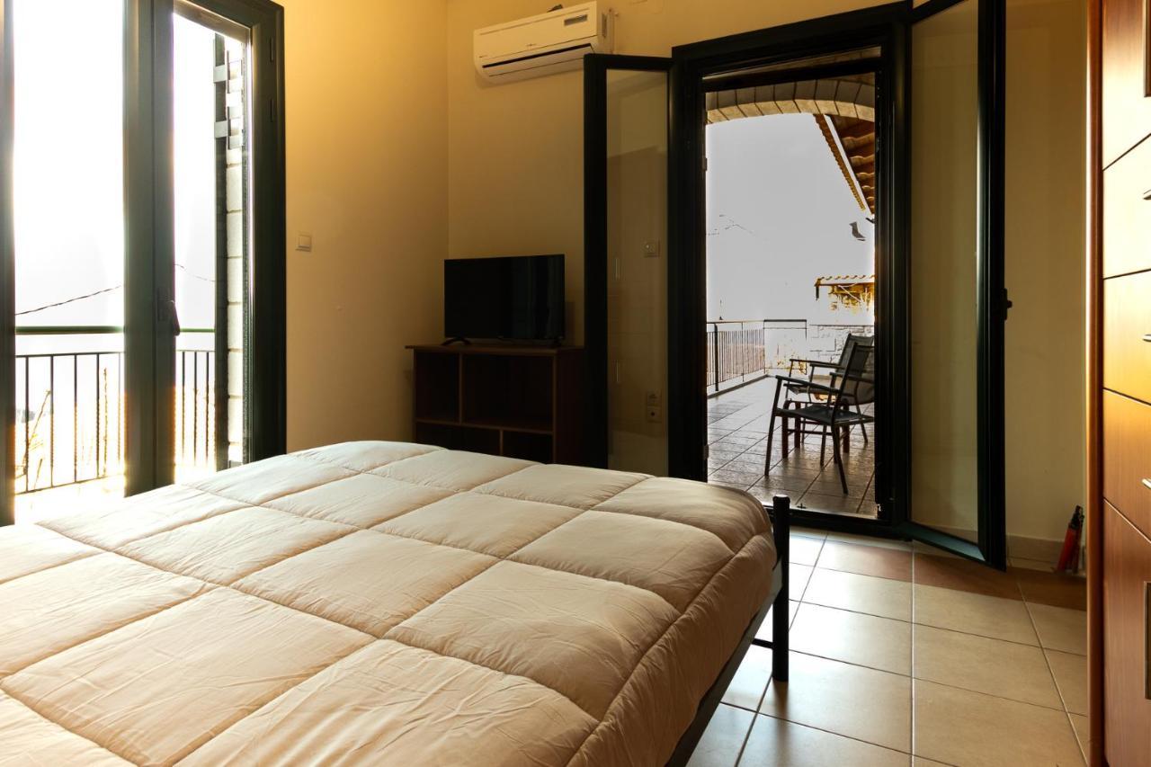 Papadeas Villas Megali Mantineia Bagian luar foto