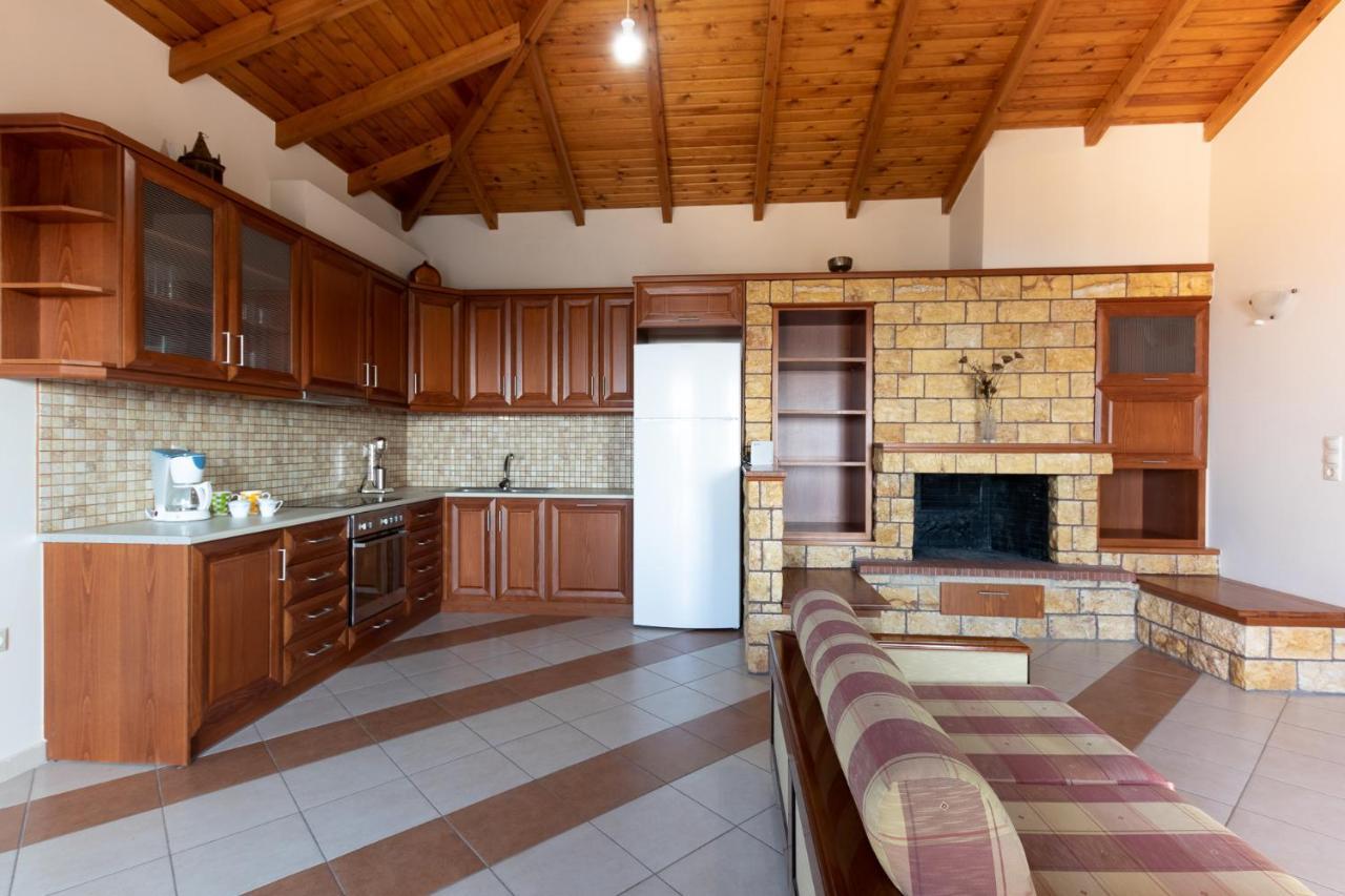 Papadeas Villas Megali Mantineia Bagian luar foto