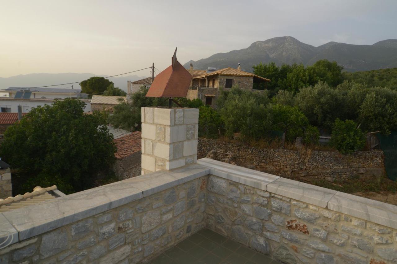 Papadeas Villas Megali Mantineia Bagian luar foto