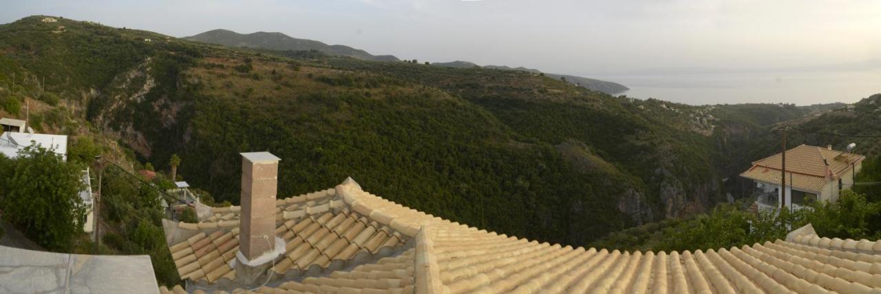 Papadeas Villas Megali Mantineia Bagian luar foto