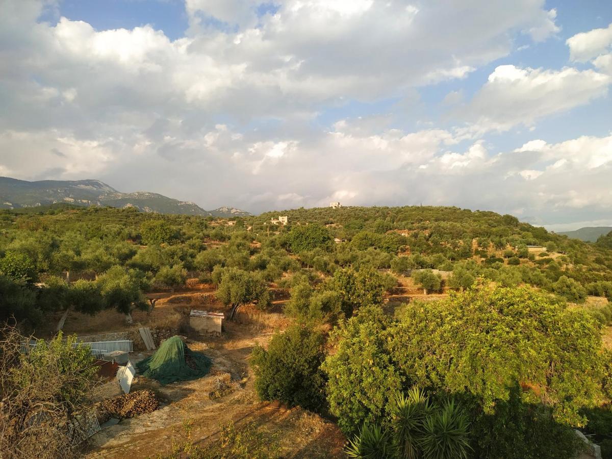 Papadeas Villas Megali Mantineia Bagian luar foto