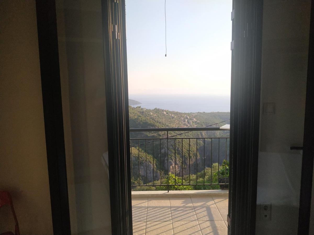 Papadeas Villas Megali Mantineia Bagian luar foto
