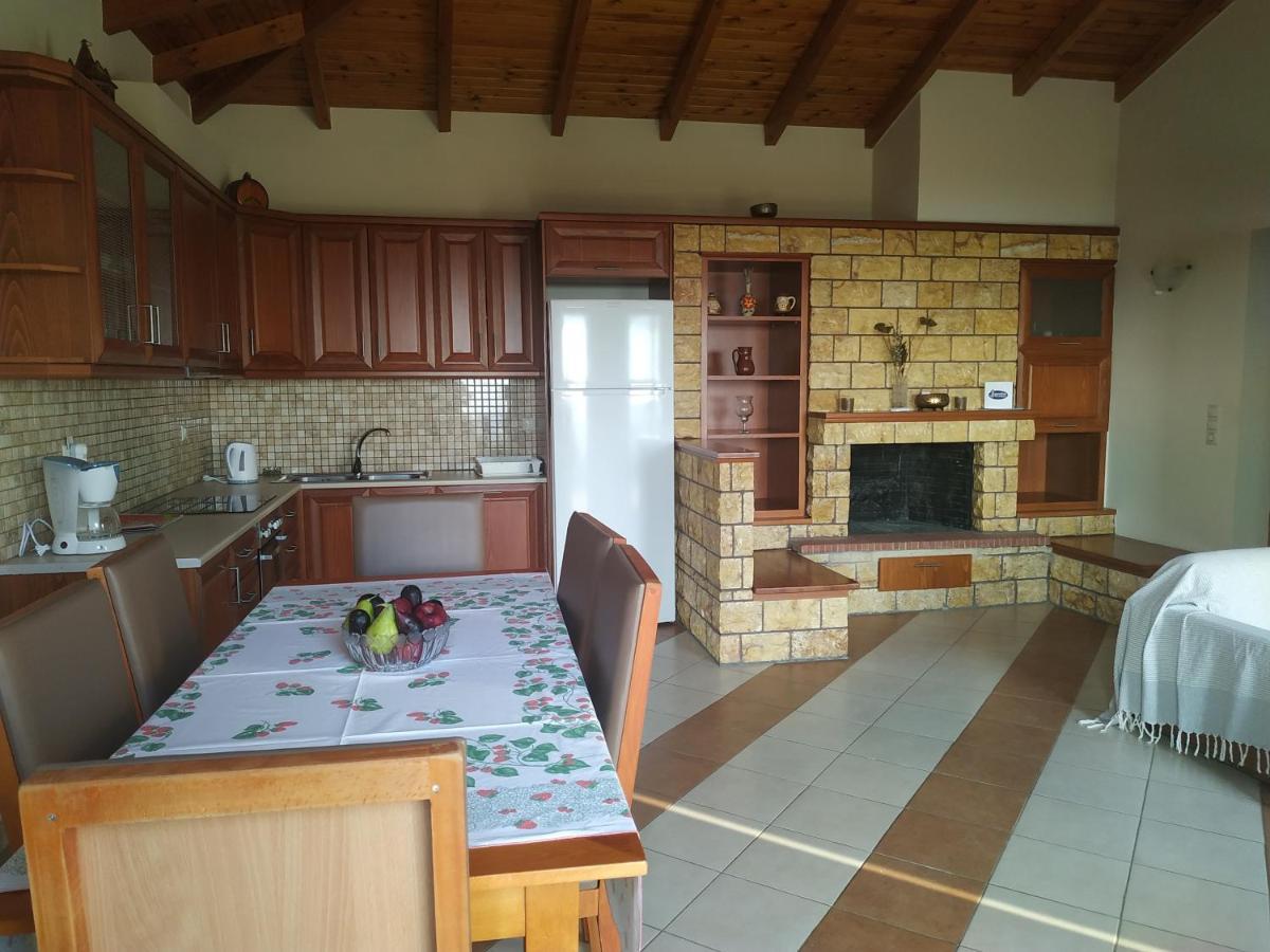 Papadeas Villas Megali Mantineia Bagian luar foto