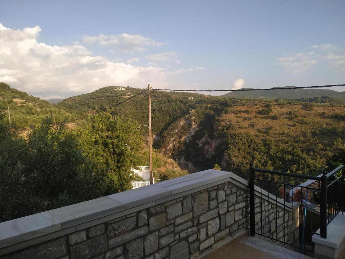 Papadeas Villas Megali Mantineia Bagian luar foto