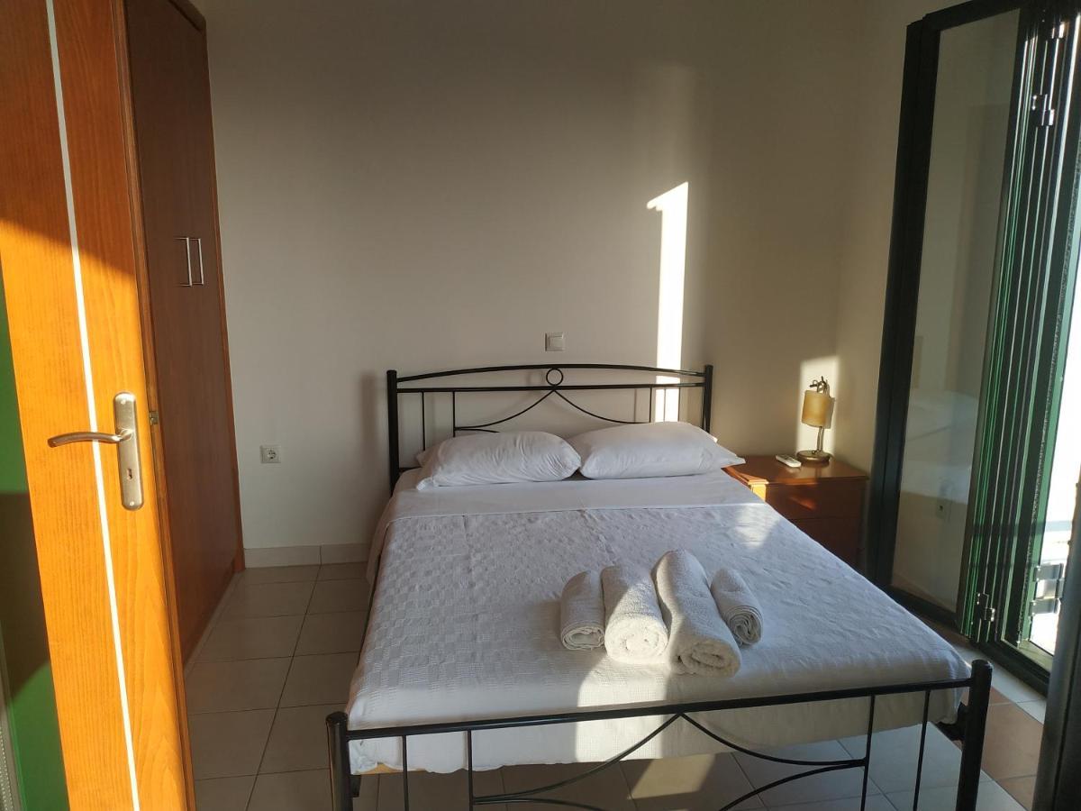 Papadeas Villas Megali Mantineia Bagian luar foto