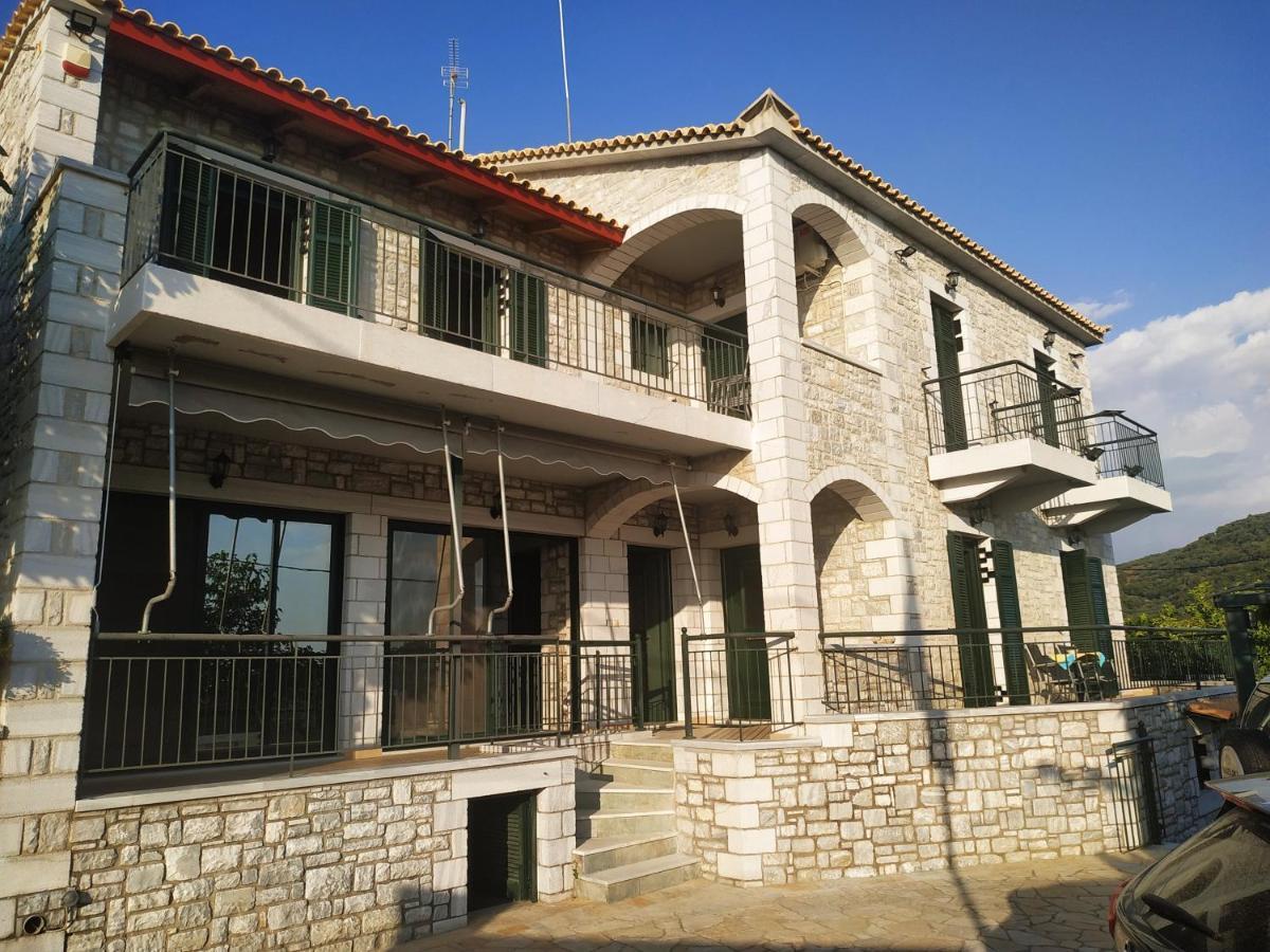 Papadeas Villas Megali Mantineia Bagian luar foto