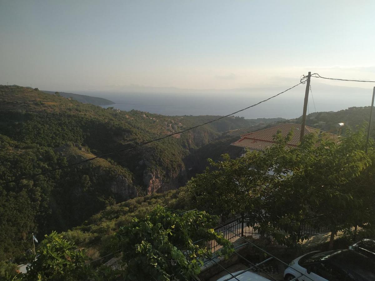 Papadeas Villas Megali Mantineia Bagian luar foto