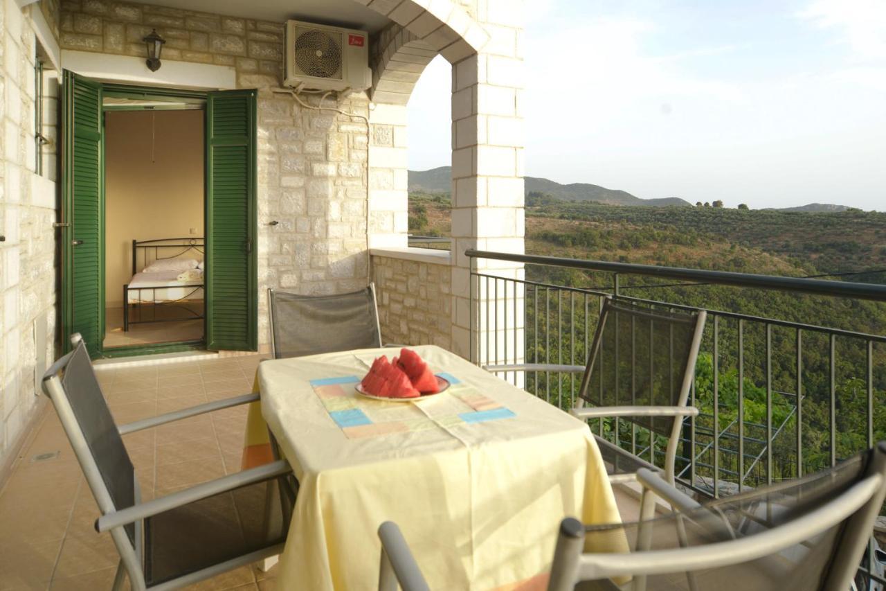 Papadeas Villas Megali Mantineia Bagian luar foto