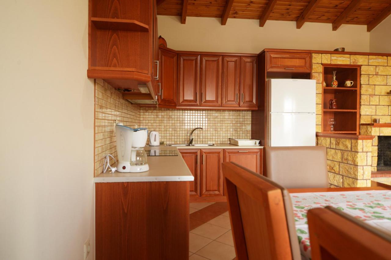 Papadeas Villas Megali Mantineia Bagian luar foto